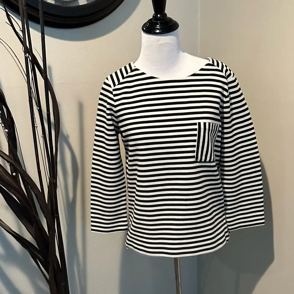 Madewell Black and White Striped Front Pocket Knit Top/Blouse Size M - Picture 3 of 7